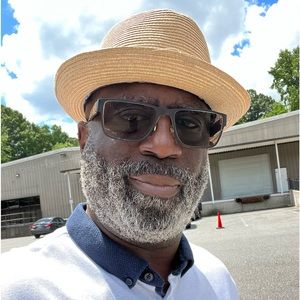 Meet your Posher, Roger